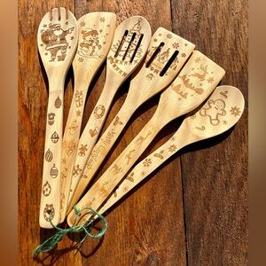 CHRISTMAS : Themed Kitchen Utensil Set (6)